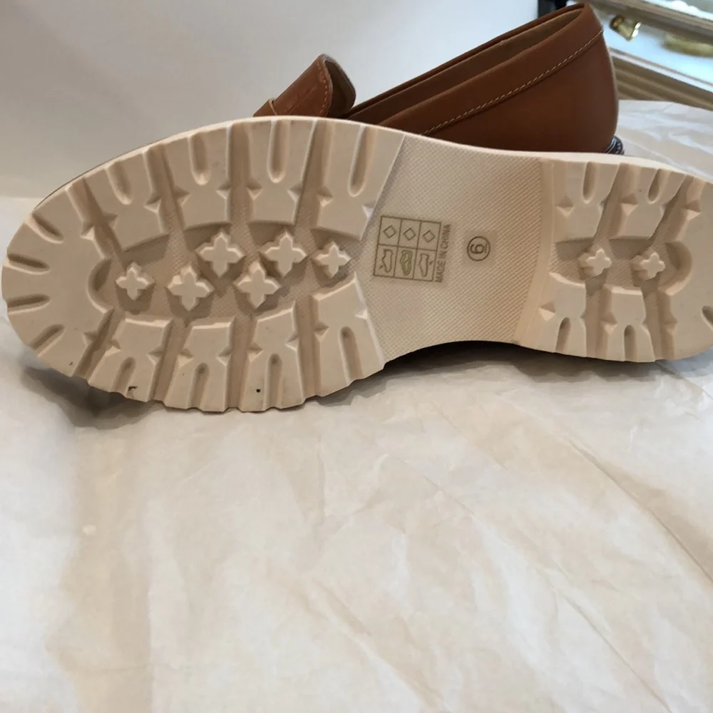 True Comfort form shoes. - Picture 3 of 3